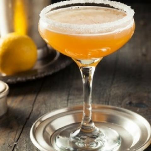 50-50 Bar Cocktail